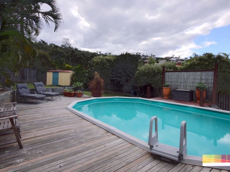 19 Howland Circuit, Pacific Pines QLD 4211