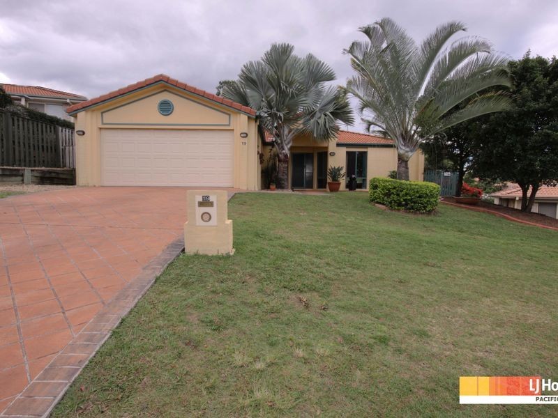 19 Howland Circuit, Pacific Pines QLD 4211