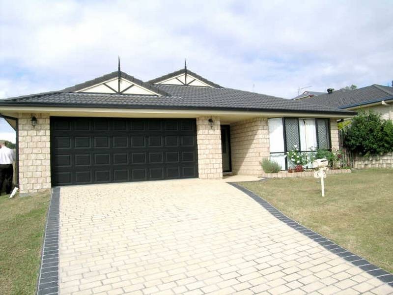 6 Kosrae Street, Pacific Pines QLD 4211