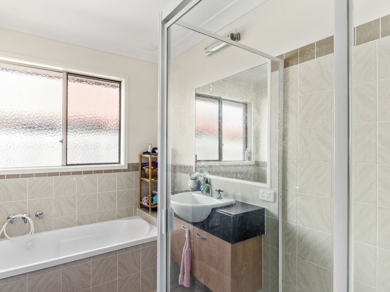 36 Sheffield Circuit, Pacific Pines QLD 4211