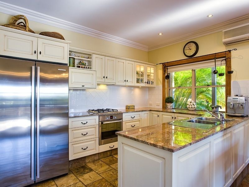 13 Phoenix Street, Pacific Pines QLD 4211