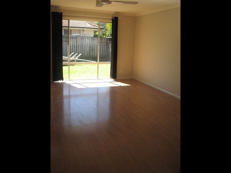 117 Pacific Pines Boulevard, Pacific Pines QLD 4211