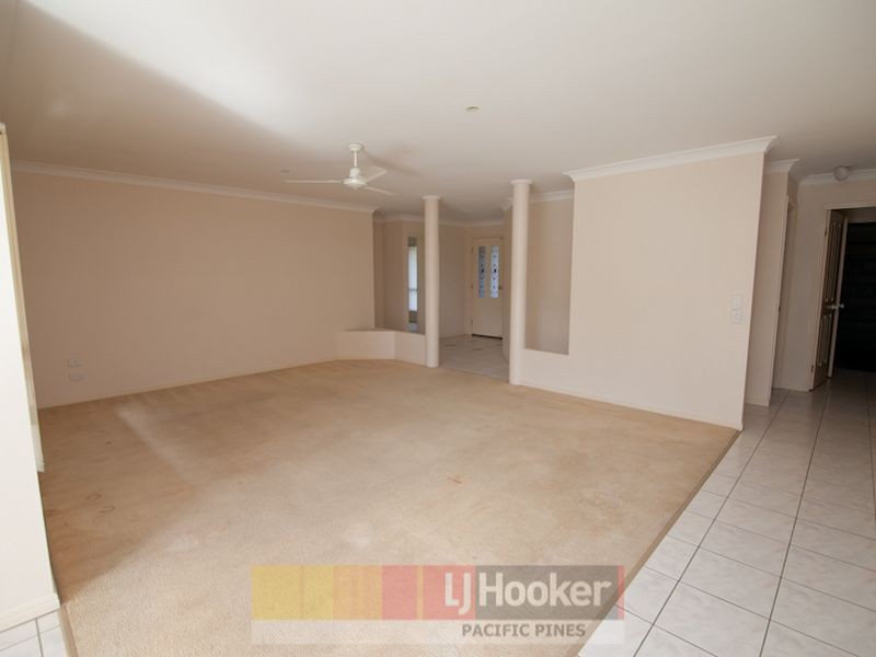 26 Maui Crescent, Oxenford QLD 4210