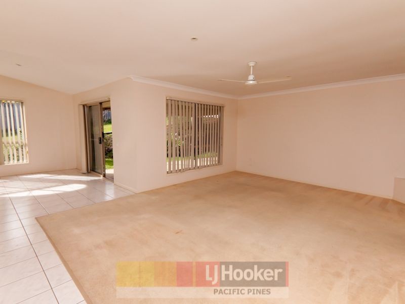 26 Maui Crescent, Oxenford QLD 4210