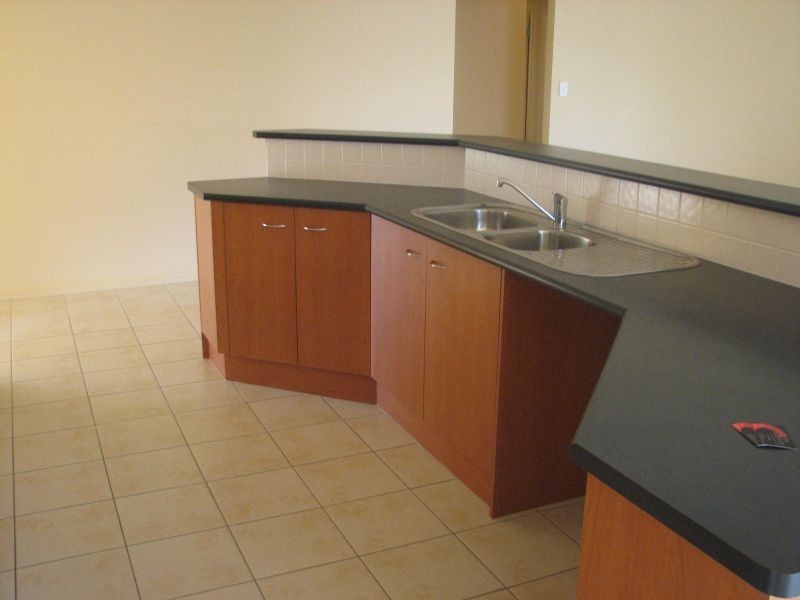 5 Wellers Street, Pacific Pines QLD 4211