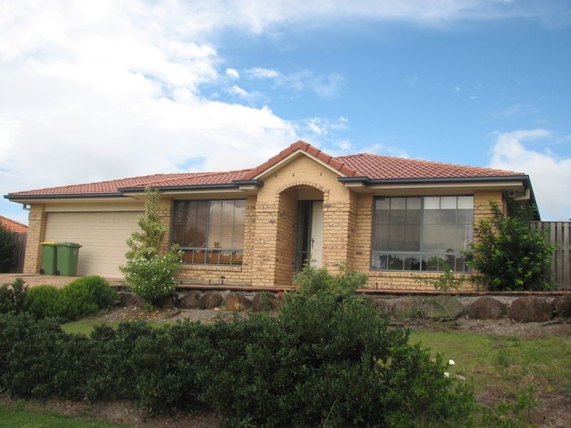 32 Santa Isobel Boulevard, Pacific Pines QLD 4211