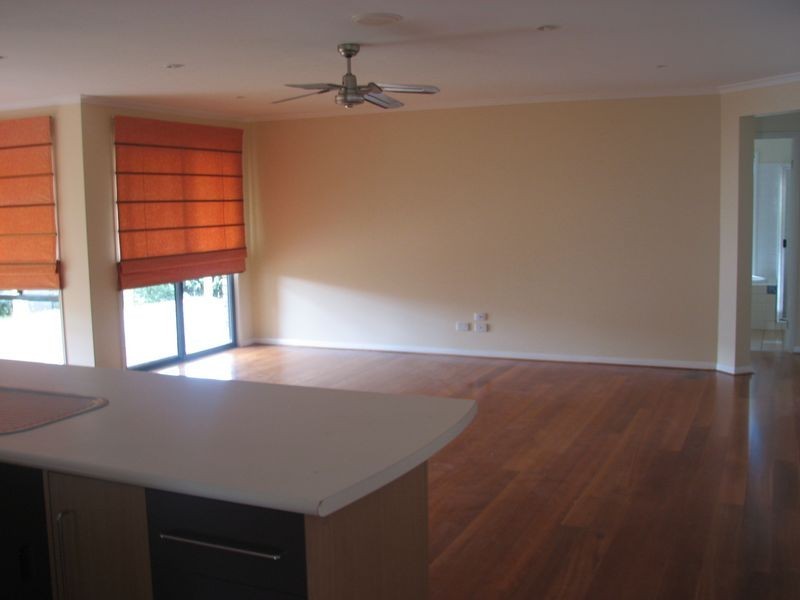 32 Santa Isobel Boulevard, Pacific Pines QLD 4211