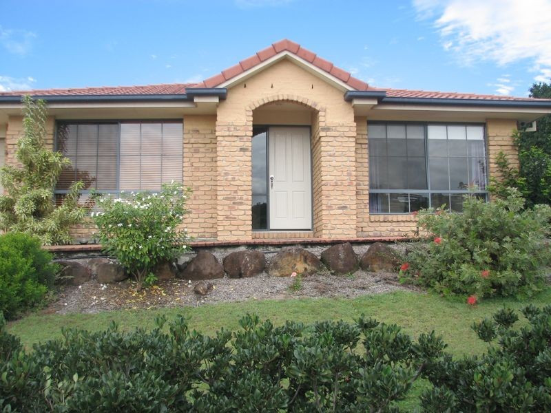 32 Santa Isobel Boulevard, Pacific Pines QLD 4211