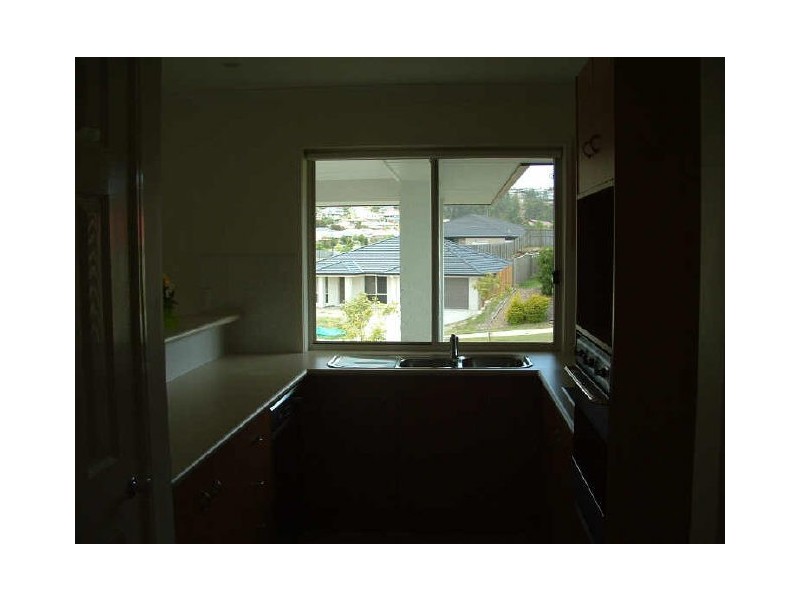 1 Ainslie Street, Pacific Pines QLD 4211