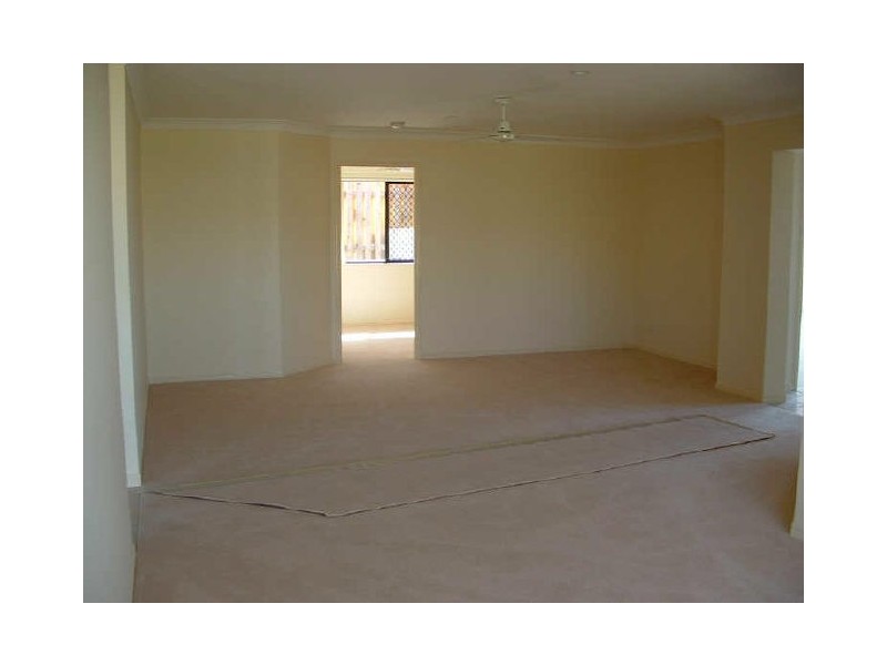 7 Witheren Circuit, Pacific Pines QLD 4211