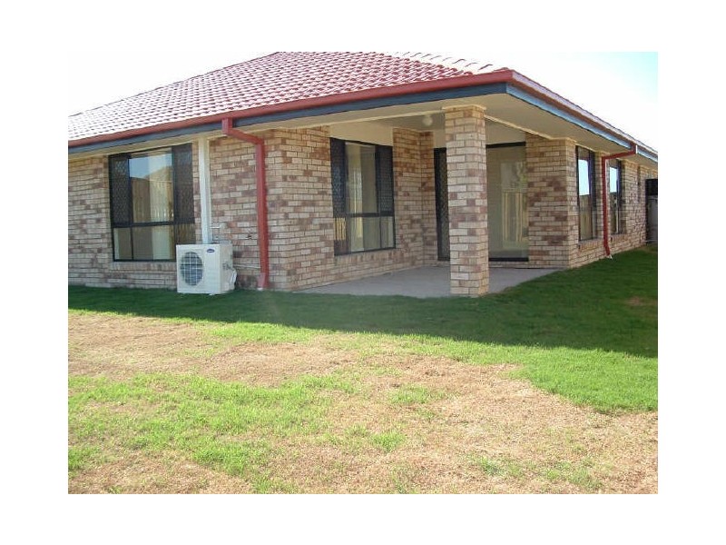 7 Witheren Circuit, Pacific Pines QLD 4211