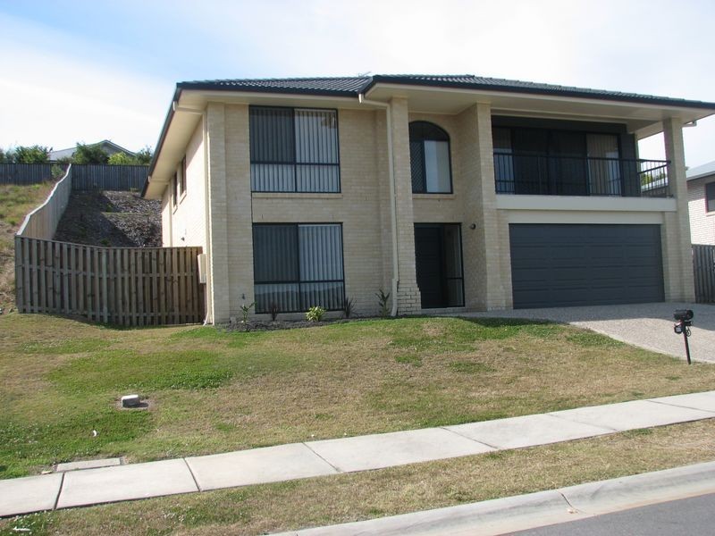 37 Yamba Street, Pacific Pines QLD 4211