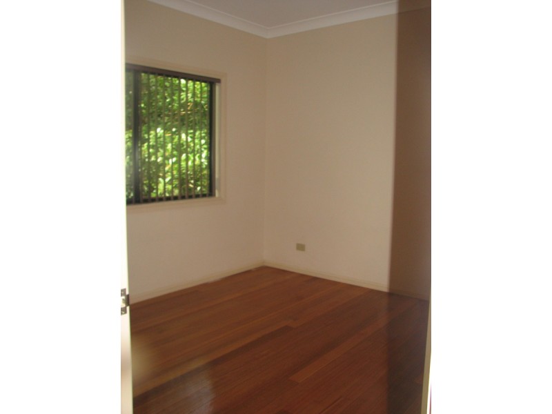 57 Manra Way, Pacific Pines QLD 4211