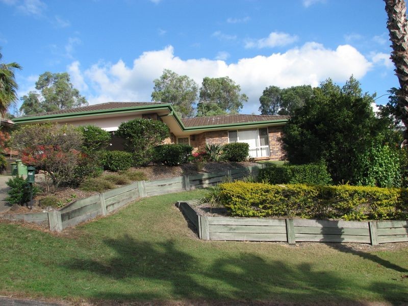 1 Malita Place, Pacific Pines QLD 4211