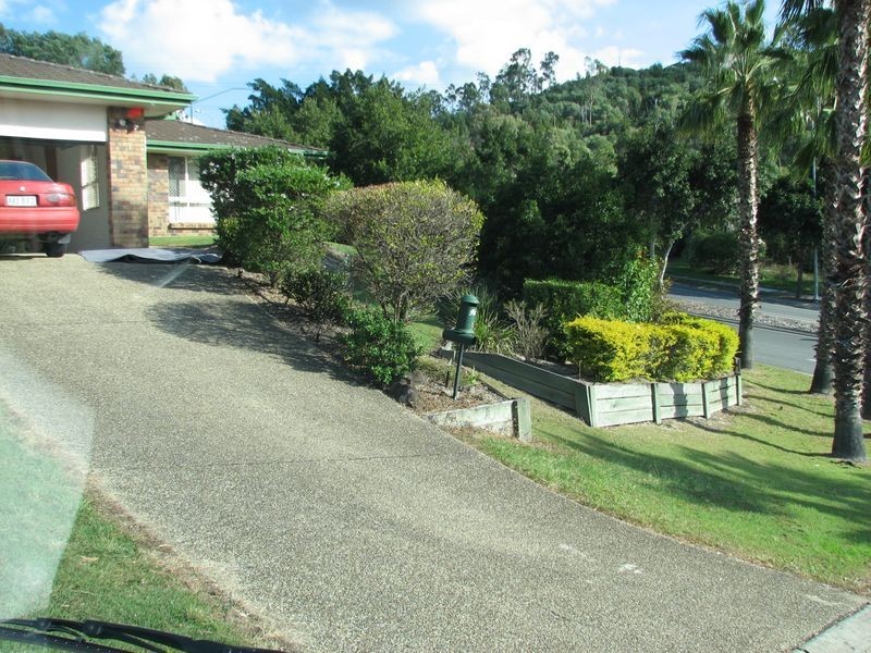 1 Malita Place, Pacific Pines QLD 4211