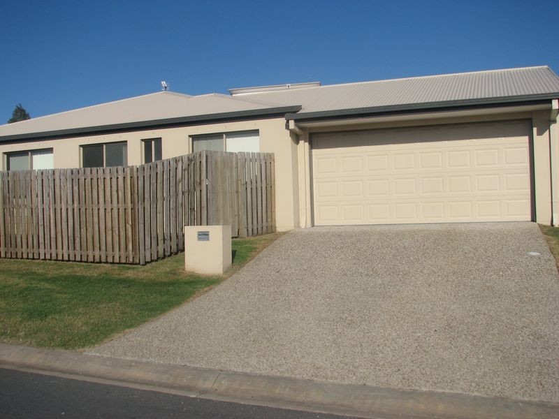 1 Tallow Street, Pacific Pines QLD 4211