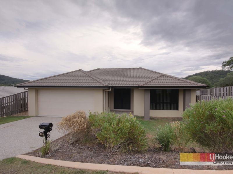 253 Universal Street, Oxenford QLD 4210
