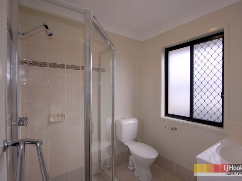 253 Universal Street, Oxenford QLD 4210