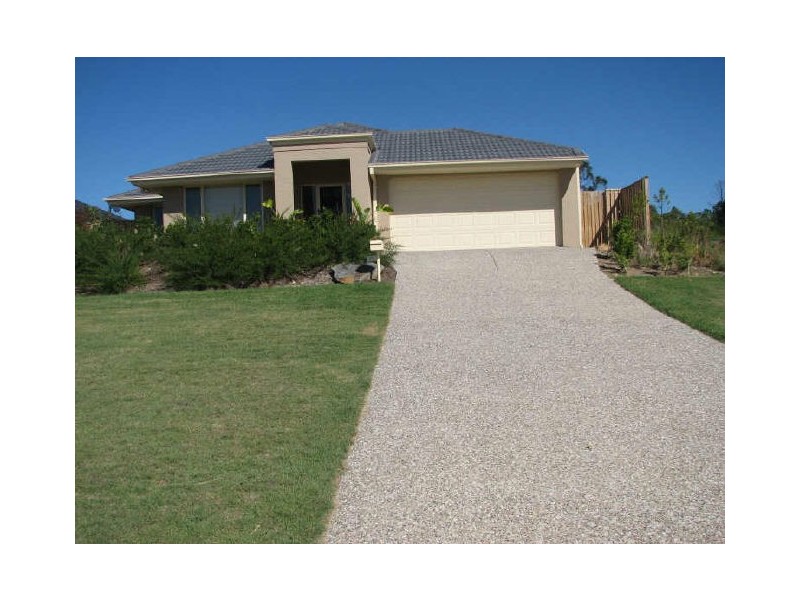 28 Carmarthen Circuit, Pacific Pines QLD 4211