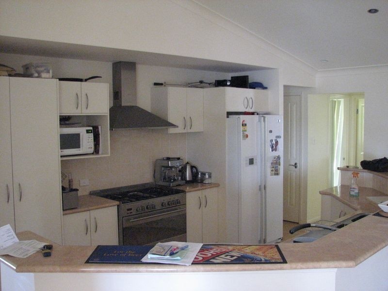 52 Hillary Circuit, Pacific Pines QLD 4211