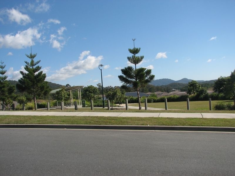 17 Blackheath Terrace, Pacific Pines QLD 4211