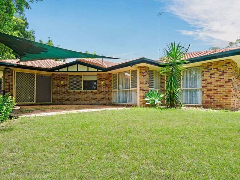 2 Bounty Way, Pacific Pines QLD 4211