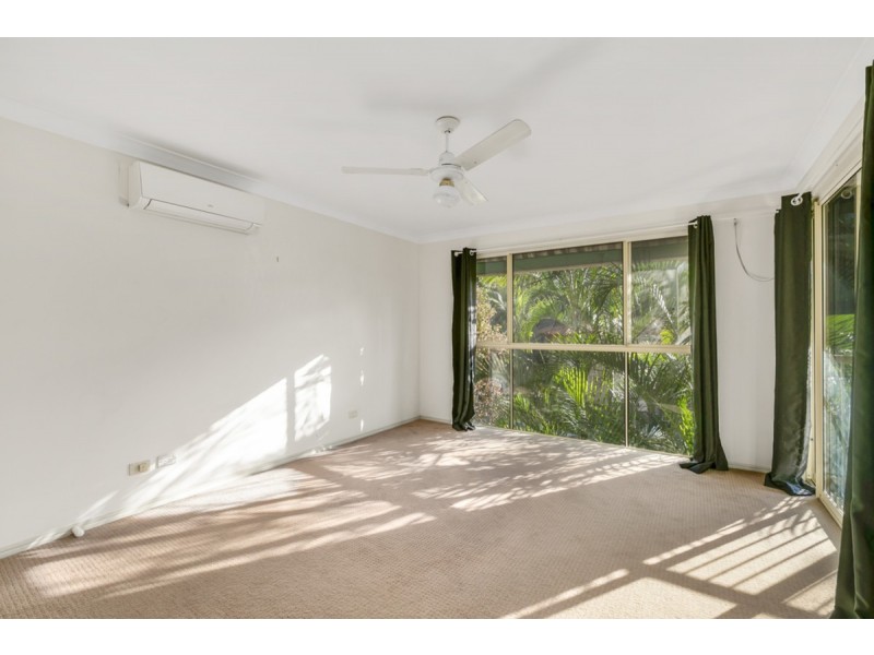 14 Bellona Court, Pacific Pines QLD 4211