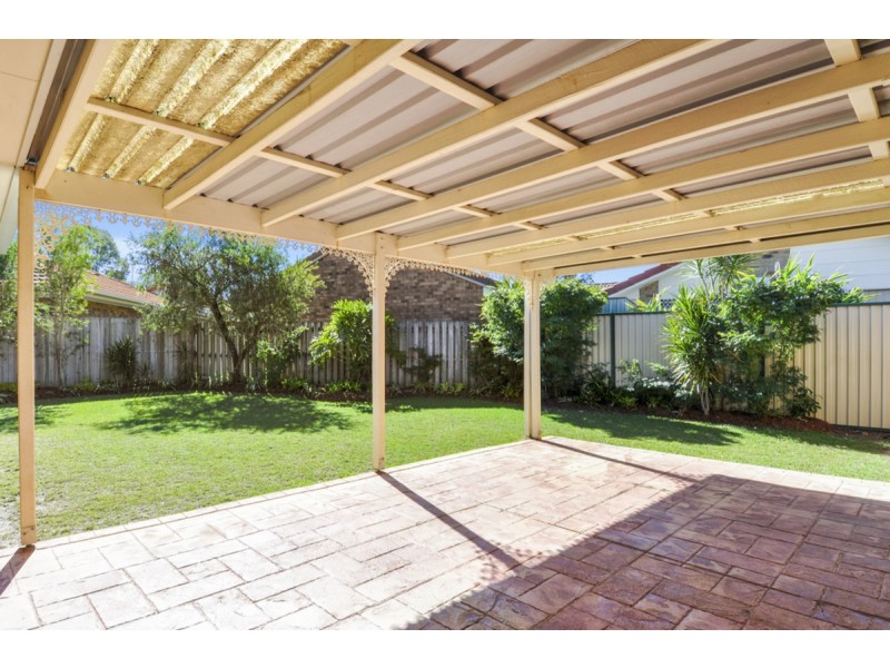 4 Frankston Court, Robina QLD 4226