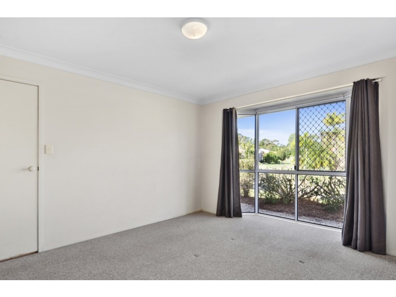 4 Frankston Court, Robina QLD 4226