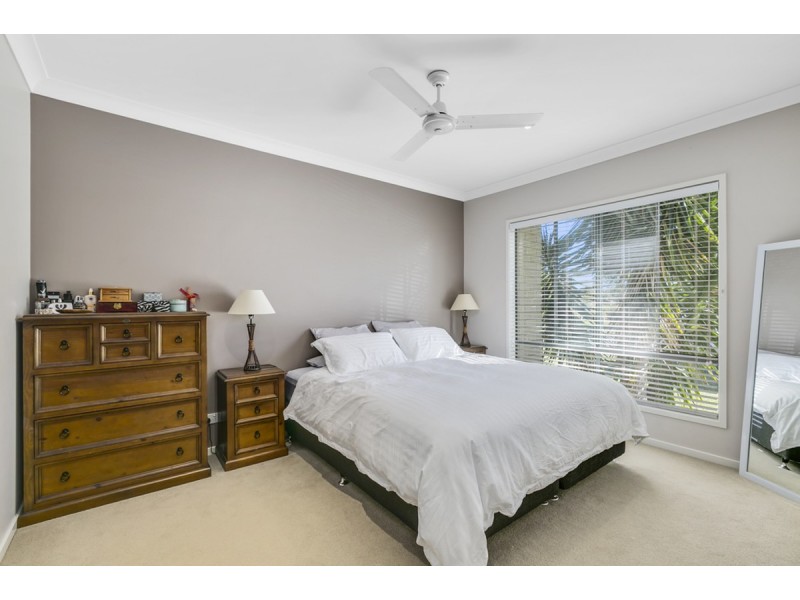 10 Argus Place, Pacific Pines QLD 4211