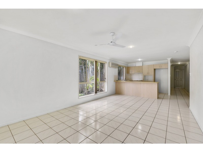 2/85 Cootharaba, Helensvale QLD 4212