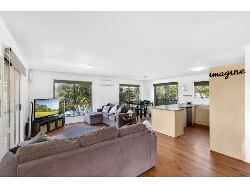 34 Capricorn Drive, Pacific Pines QLD 4211