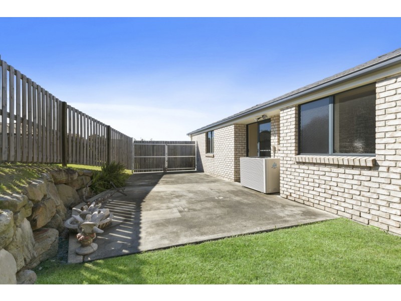 30 Whitely Circuit, Maudsland QLD 4210