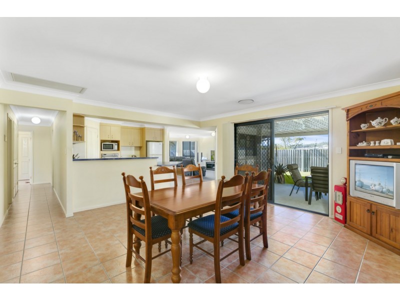 30 Whitely Circuit, Maudsland QLD 4210