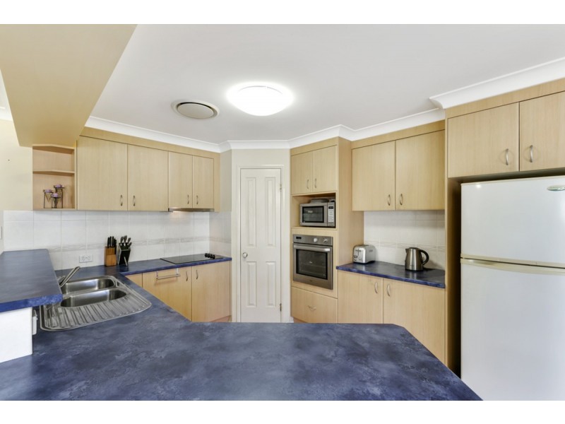 30 Whitely Circuit, Maudsland QLD 4210