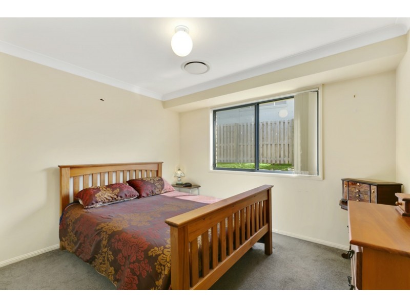30 Whitely Circuit, Maudsland QLD 4210