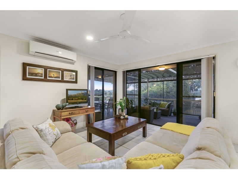 23 Midway Terrace, Pacific Pines QLD 4211