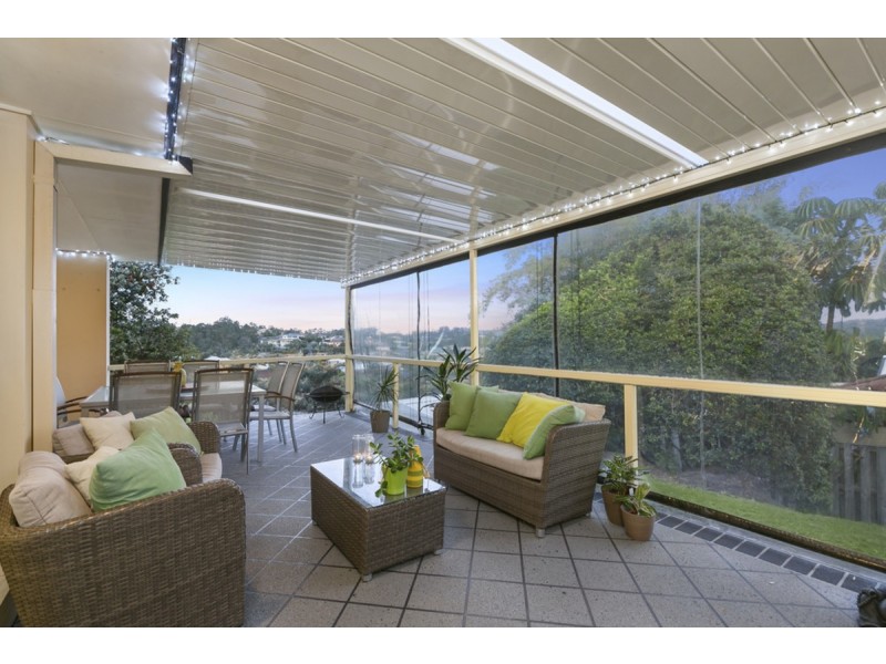 23 Midway Terrace, Pacific Pines QLD 4211