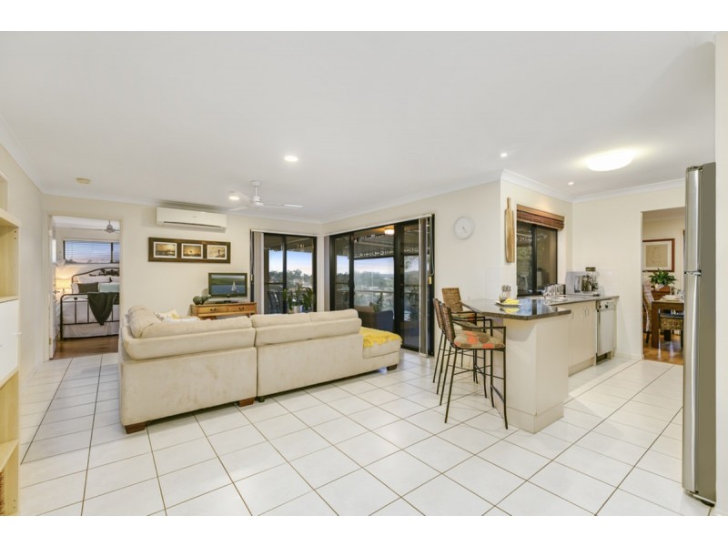 23 Midway Terrace, Pacific Pines QLD 4211