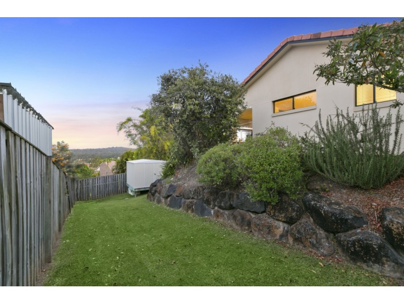 23 Midway Terrace, Pacific Pines QLD 4211