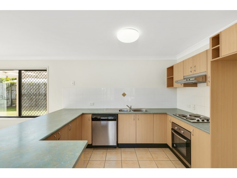 10 Granya Court, Pacific Pines QLD 4211