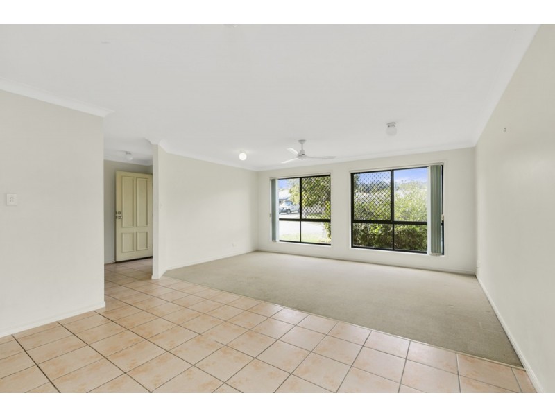 10 Granya Court, Pacific Pines QLD 4211