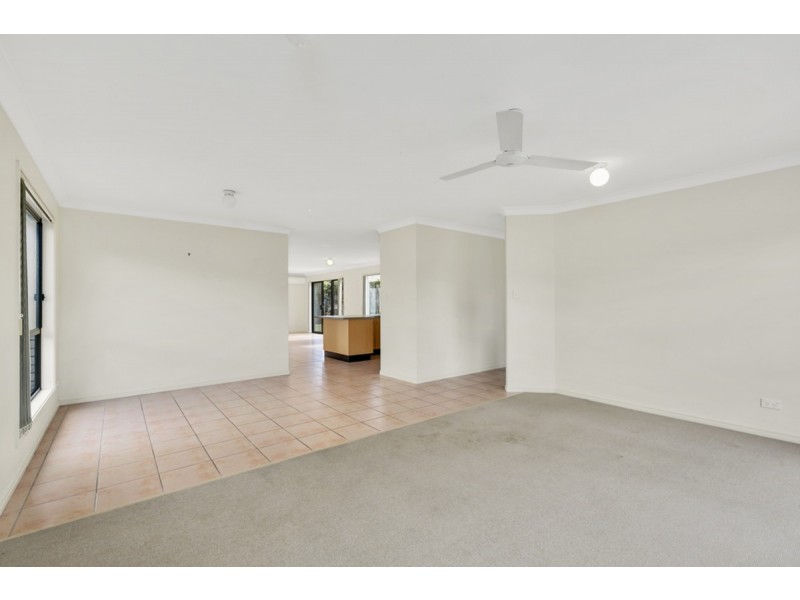 10 Granya Court, Pacific Pines QLD 4211