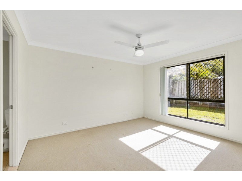 10 Granya Court, Pacific Pines QLD 4211