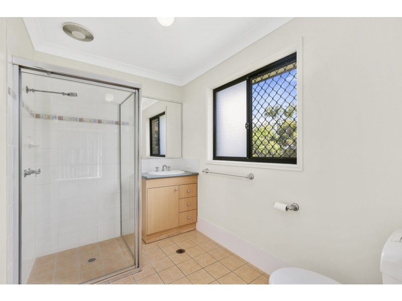 10 Granya Court, Pacific Pines QLD 4211