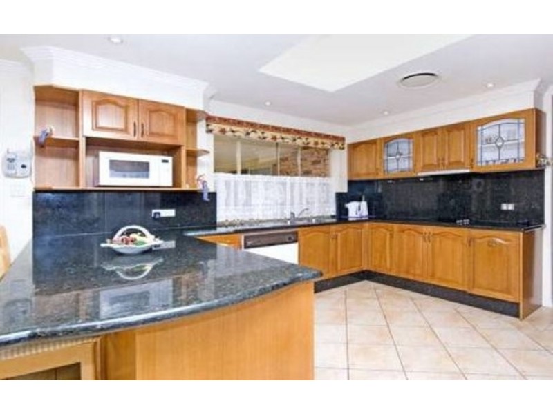 42 Riverdowns Crescent, Helensvale QLD 4212