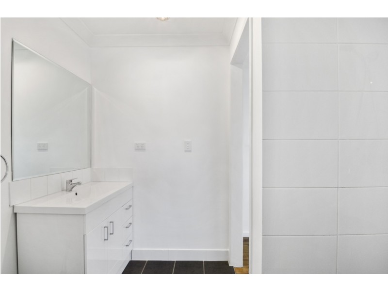 1/23 Glade Drive, Gaven QLD 4211