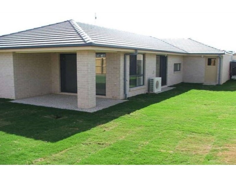 38 Collingrove Circuit, Pimpama QLD 4209