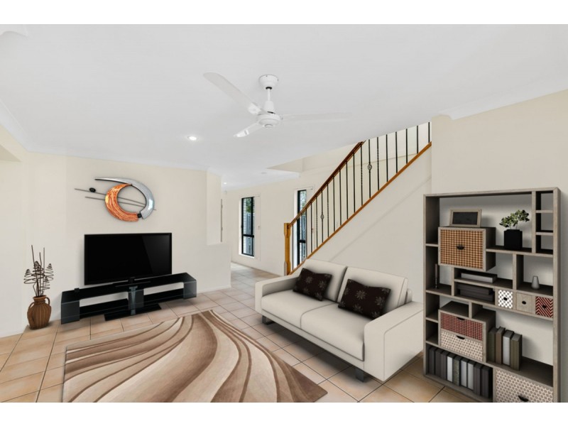 1/25 Mcrae Circuit, Pacific Pines QLD 4211