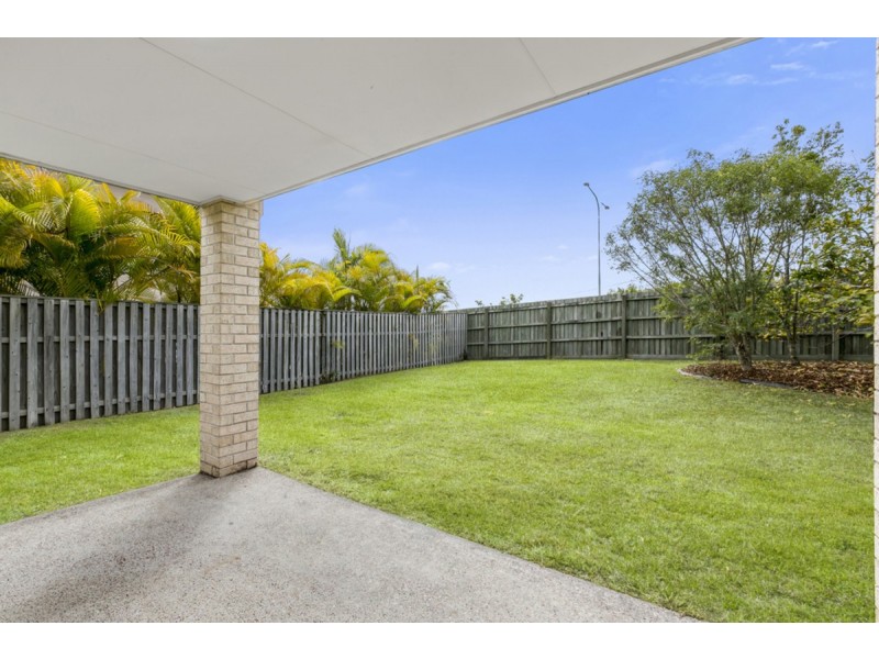 1/25 Mcrae Circuit, Pacific Pines QLD 4211